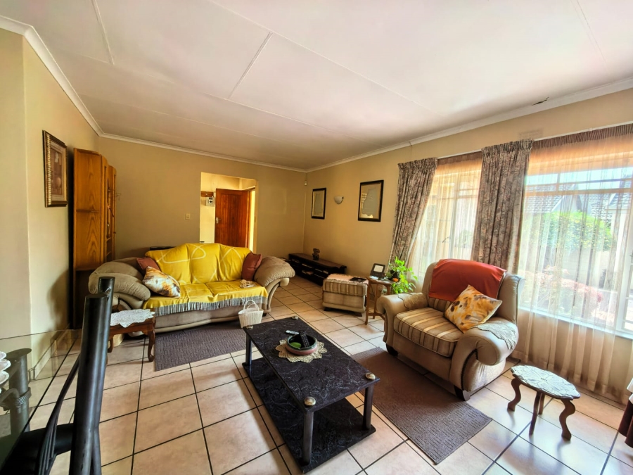 3 Bedroom Property for Sale in Vaalpark Free State